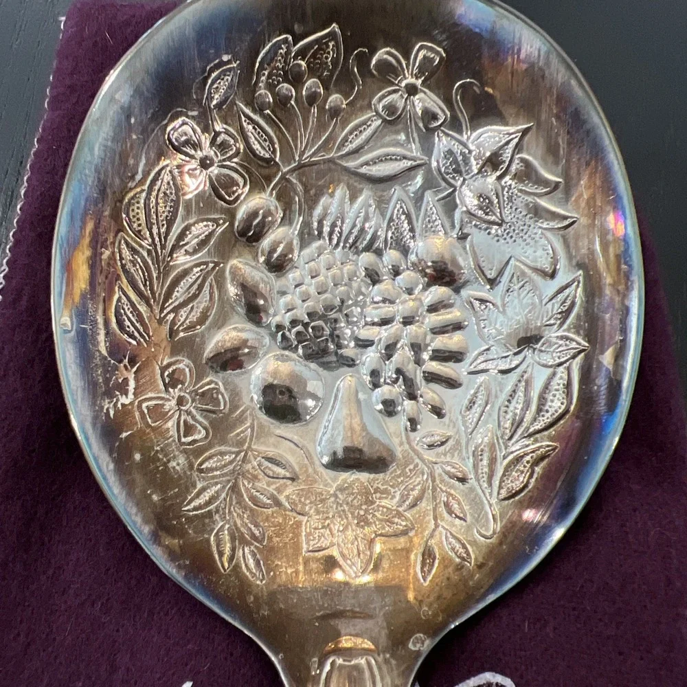 Sheffield England Eisenberg- Lozano EPNS A1‎ Bon Berry Serving Spoons